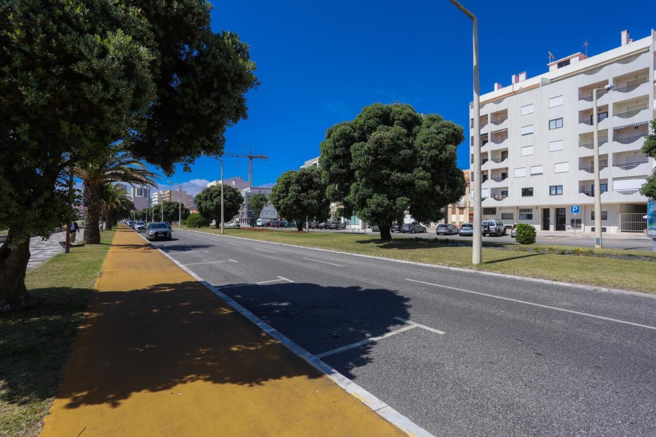 Brasil Avenue By Rent4All Figueira da Foz Esterno foto